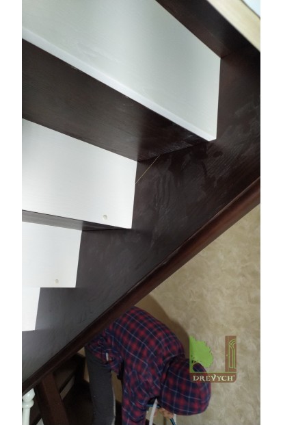 Quality stairs. How to distinguish from low-quality? 10 Tips from Drevich